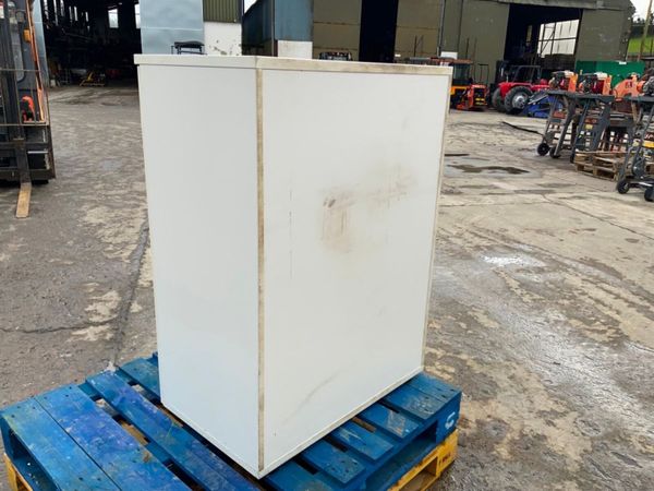 KITCHEN / CANTEEN STORAGE CABINET.....ALC1. 382142025