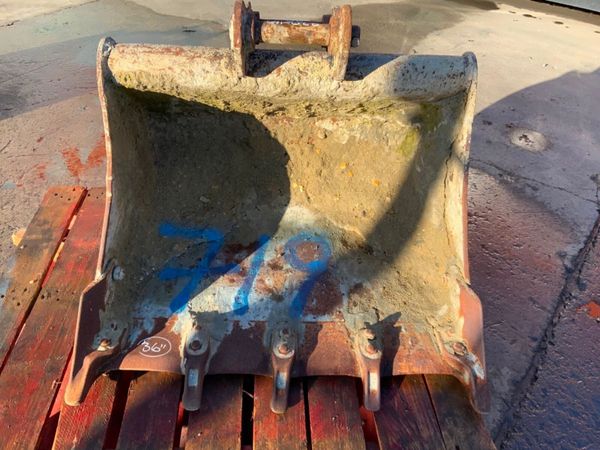 36" DIGGING BUCKET......45mm PINS........719. 382148399