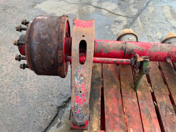 SAF S9-4218  AXLE ASSEMBLY.....DRUM BRAKES. 382148330