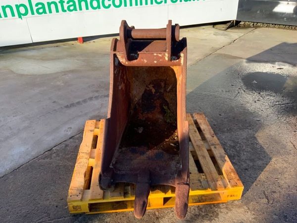 24" DIGGING BUCKET...65mm PINS.........717p. 382148438