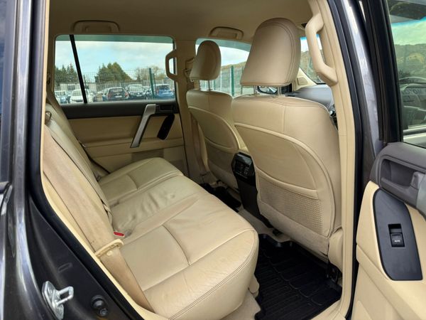 Toyota Land Cruiser 2015 382152944