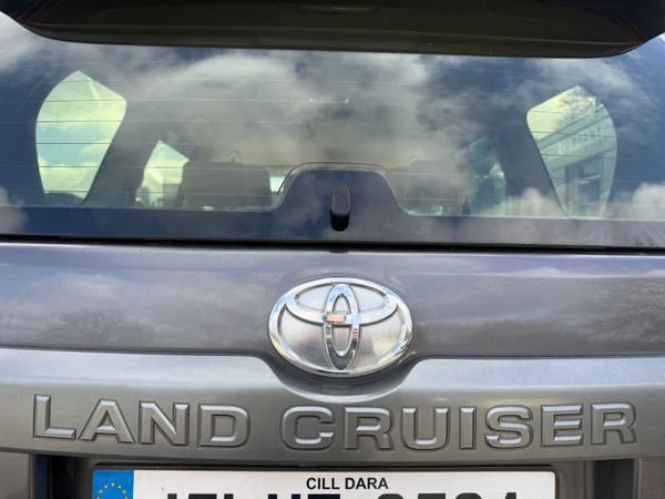 Toyota Land Cruiser 2015 382152950