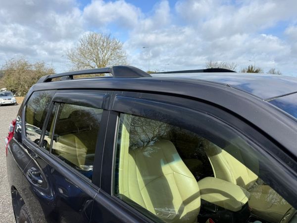 Toyota Land Cruiser 2015 382152960