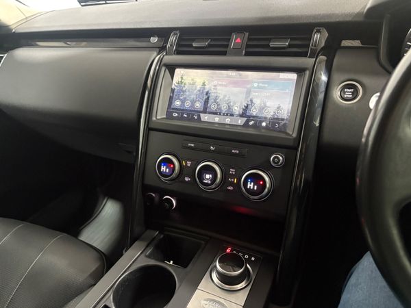 2019 Landrover Discovery 3.0 V6 304 Bhp 382168065
