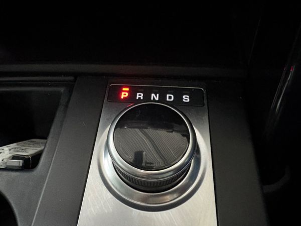 2019 Landrover Discovery 3.0 V6 304 Bhp 382168066