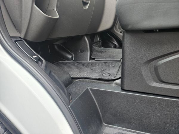 FORD TRANSIT CUSTOM // 2027 CVRT // LOW MILEAGE 382139368