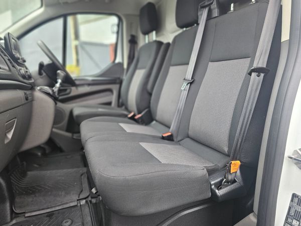 FORD TRANSIT CUSTOM // 2027 CVRT // LOW MILEAGE 382139373