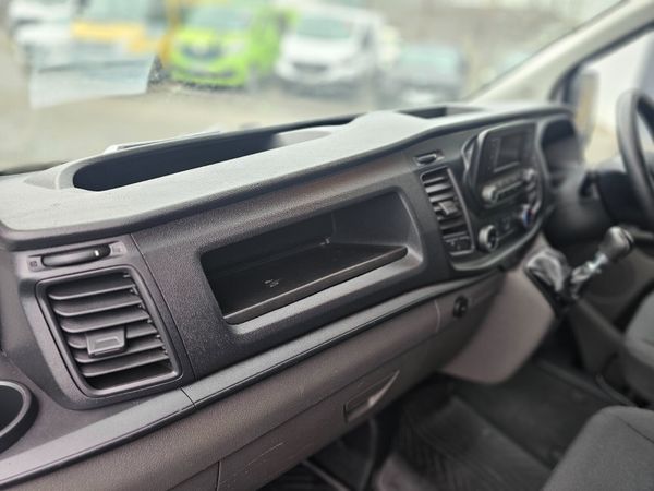 FORD TRANSIT CUSTOM // 2027 CVRT // LOW MILEAGE 382139376