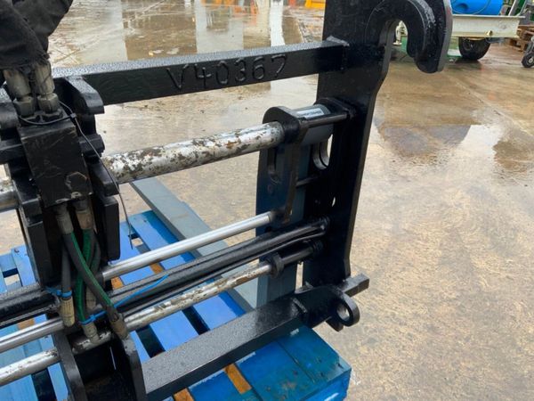 JCB TELEPORTER FORK POSITIONER CARRIAGE...4070 382249143