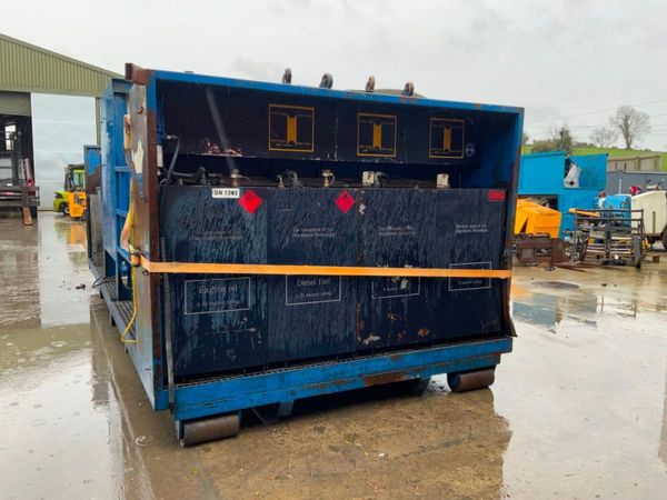 VEHICLE DEPOLLUTION PLANT.......HOOK LOADER. 382249157