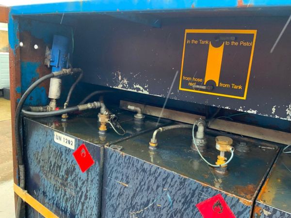 VEHICLE DEPOLLUTION PLANT.......HOOK LOADER. 382249158