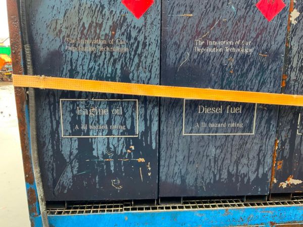 VEHICLE DEPOLLUTION PLANT.......HOOK LOADER. 382249160