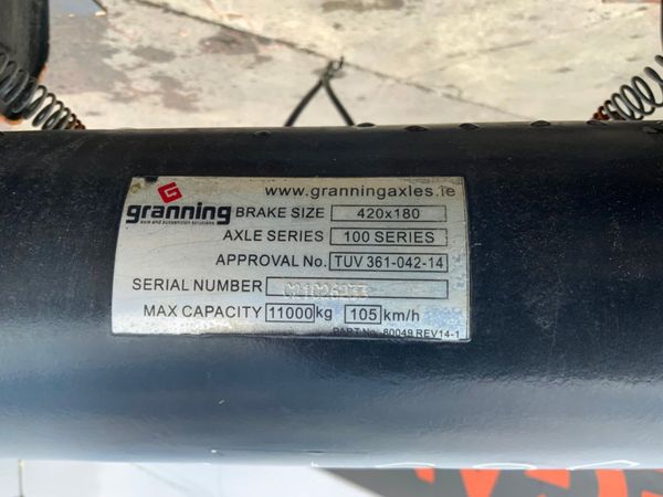 UNUSED GRANNING AXLE ASSEMBLY...........5651. 382359636