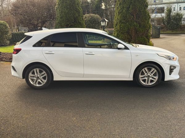 Now Reserved!Excellent Condition 211 Kia Ceed Van! 382440233