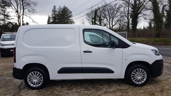 Citroen Berlingo 221D 45KM HI SPECK 100BHP VAT INV 382441240