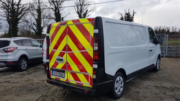 Renault Trafic 211D LWB MINT 145KM VAT INVOICE 382457696