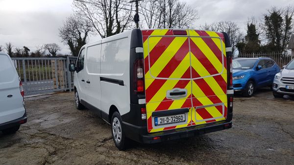 Renault Trafic 211D LWB MINT 145KM VAT INVOICE 382457697