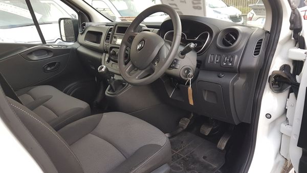 Renault Trafic 211D LWB MINT 145KM VAT INVOICE 382457605