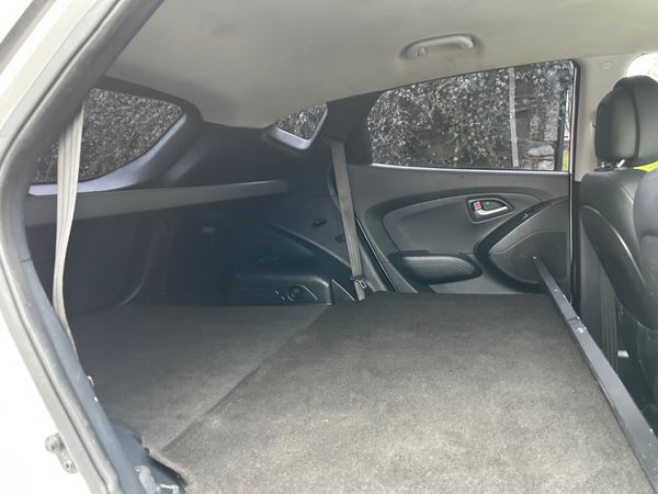 141 HYUNDAI ix35 COMMERCIAL VAN 382495246