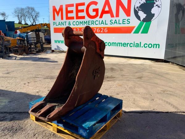18" DIGGING BUCKET........80mm PINS    148wa. 382412047