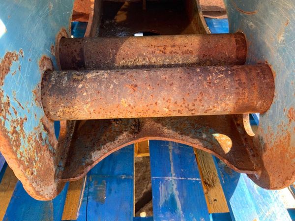 CONQUIP PALLET FORKS......65/80mm PINS.......797v. 382412080