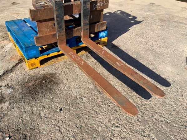 DROMONE PALLET FORKS.....65mm PINS........2087-b. 382412011