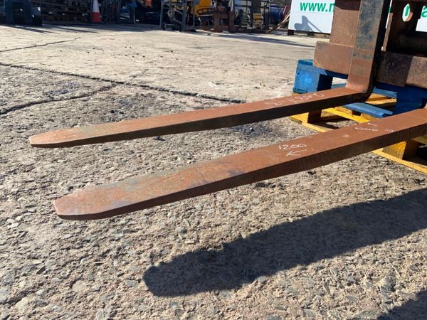 DROMONE PALLET FORKS.....65mm PINS........2087-b. 382412029