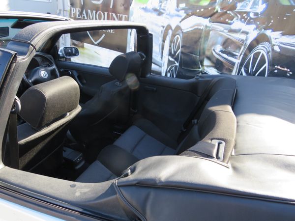 00 VW GOLF CONVERTIBLE PETROL 1.8 CC 382419588