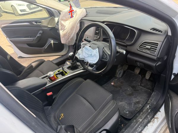 2018 RENAULT MEGANE 1.3 PETROL FOR BREAKING 382426314