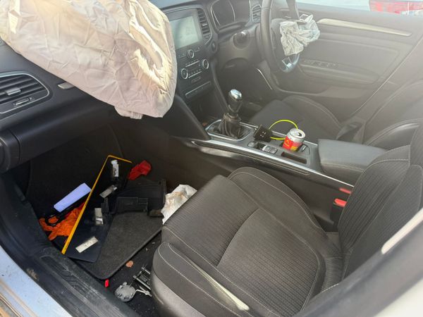 2018 RENAULT MEGANE 1.3 PETROL FOR BREAKING 382426319