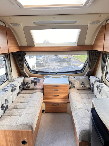 ✨STUNNING SWIFT LIFESTLYE 4 BERTH FIXED BED✨ 382427634