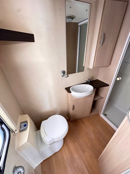 ✨STUNNING STERLING EUROPA 4 BERTH FIXED BED✨ 382427766