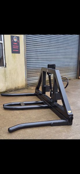 Folding Double Bale Handler