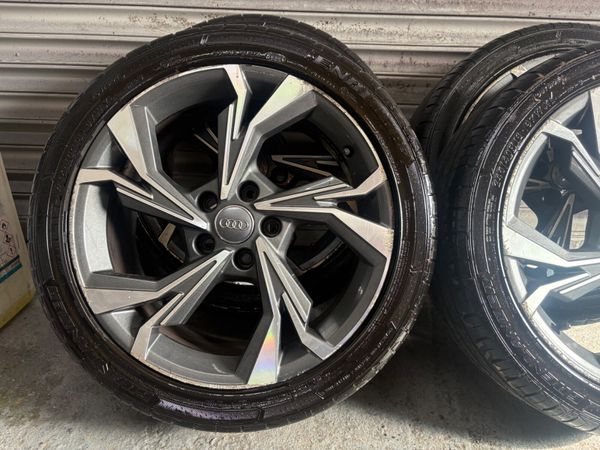 Audi A3 S-Line Alloys 18” 382513993