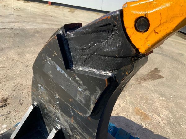 UNUSED RIPPER TOOTH....80mm PINS....2110t. 382531690