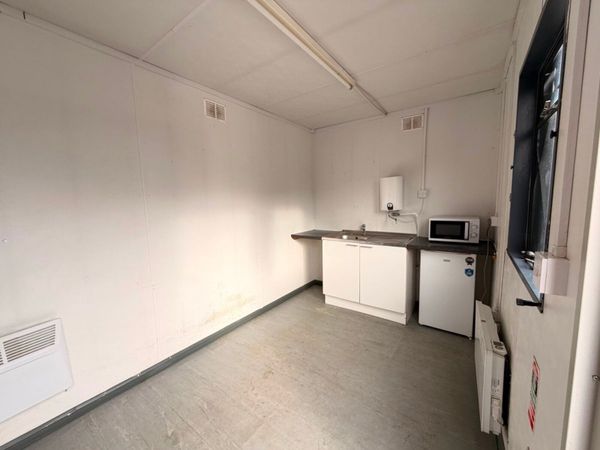 20ft SITE OFFICE CABIN KITCHEN OPEN PLAN...1974 382531620