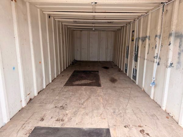 32 x 10 SITE STORAGE CONTAINER .....1940T 382669158