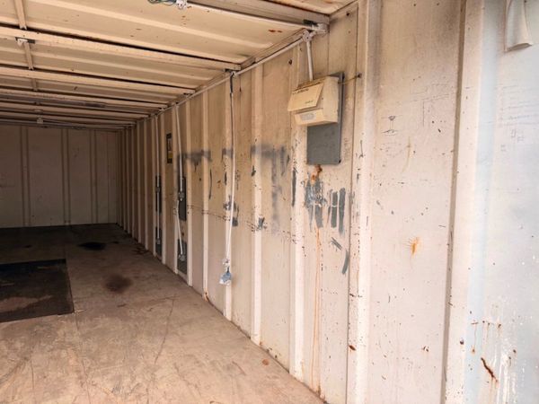 32 x 10 SITE STORAGE CONTAINER .....1940T 382669160