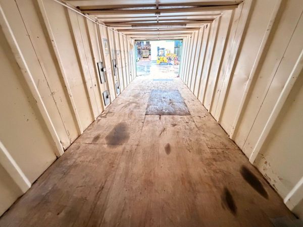 32 x 10 SITE STORAGE CONTAINER .....1940T 382669167