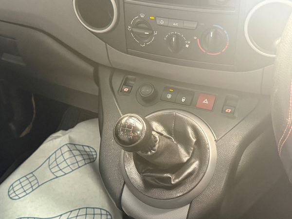 2013 Citroen Berlingo 3 Seat 382704164