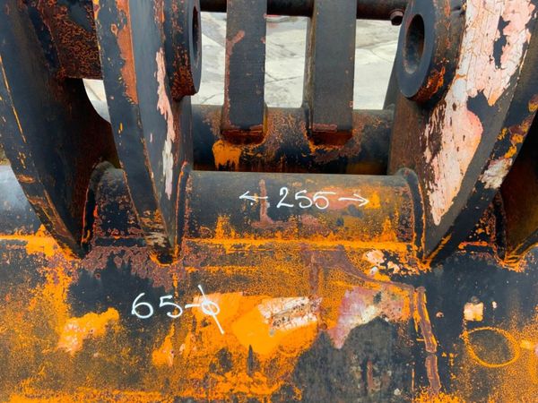 CLAMSHELL BUCKET ATTACHMENT..65mm......2103t. 382730666