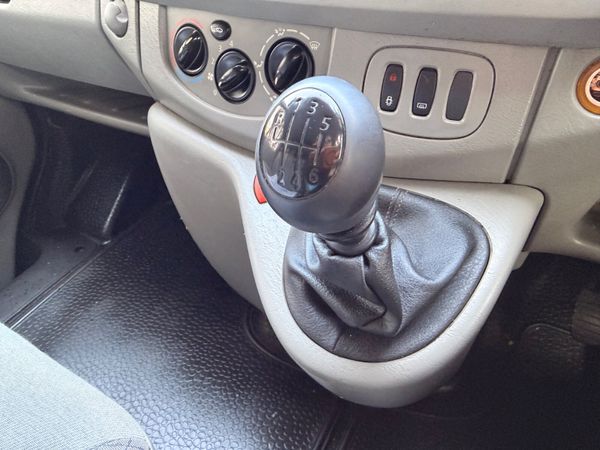 Opel Vivaro 2005 1.9 CDTI 382841447