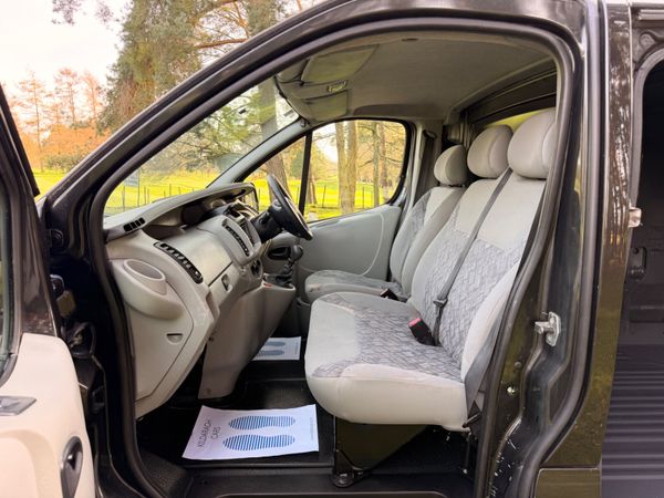 Opel Vivaro 2005 1.9 CDTI 382841454