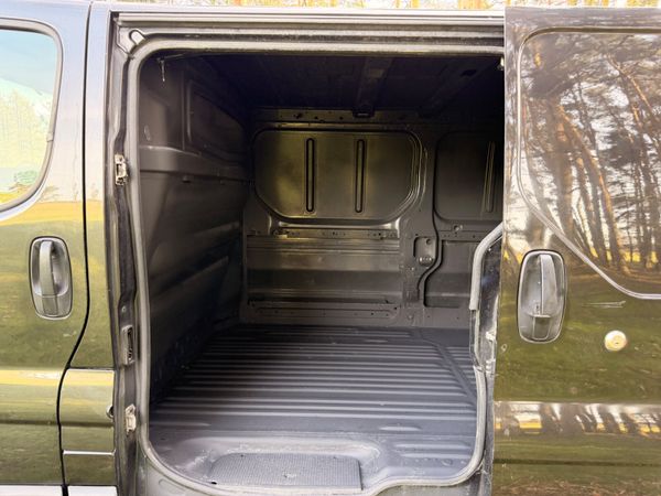 Opel Vivaro 2005 1.9 CDTI 382841457