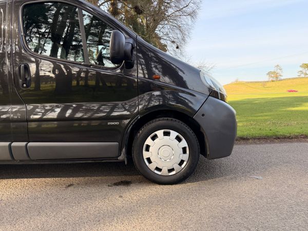 Opel Vivaro 2005 1.9 CDTI 382841475