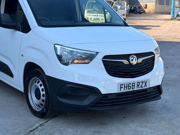 Vauxhall Combo 2019 382853665