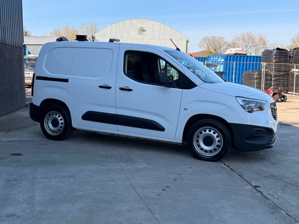 Vauxhall Combo 2019 382853667