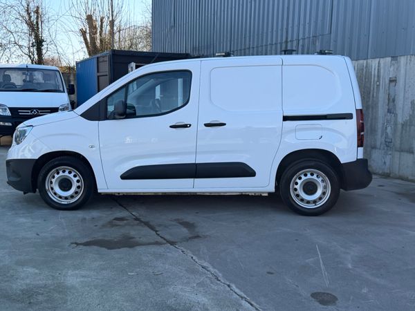 Vauxhall Combo 2019 382853670