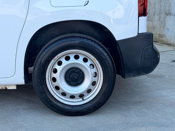 Vauxhall Combo 2019 382853672