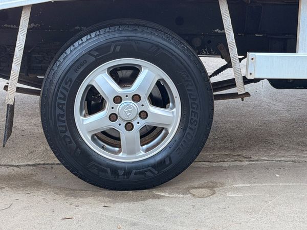 Ldv recovery truck 382853763